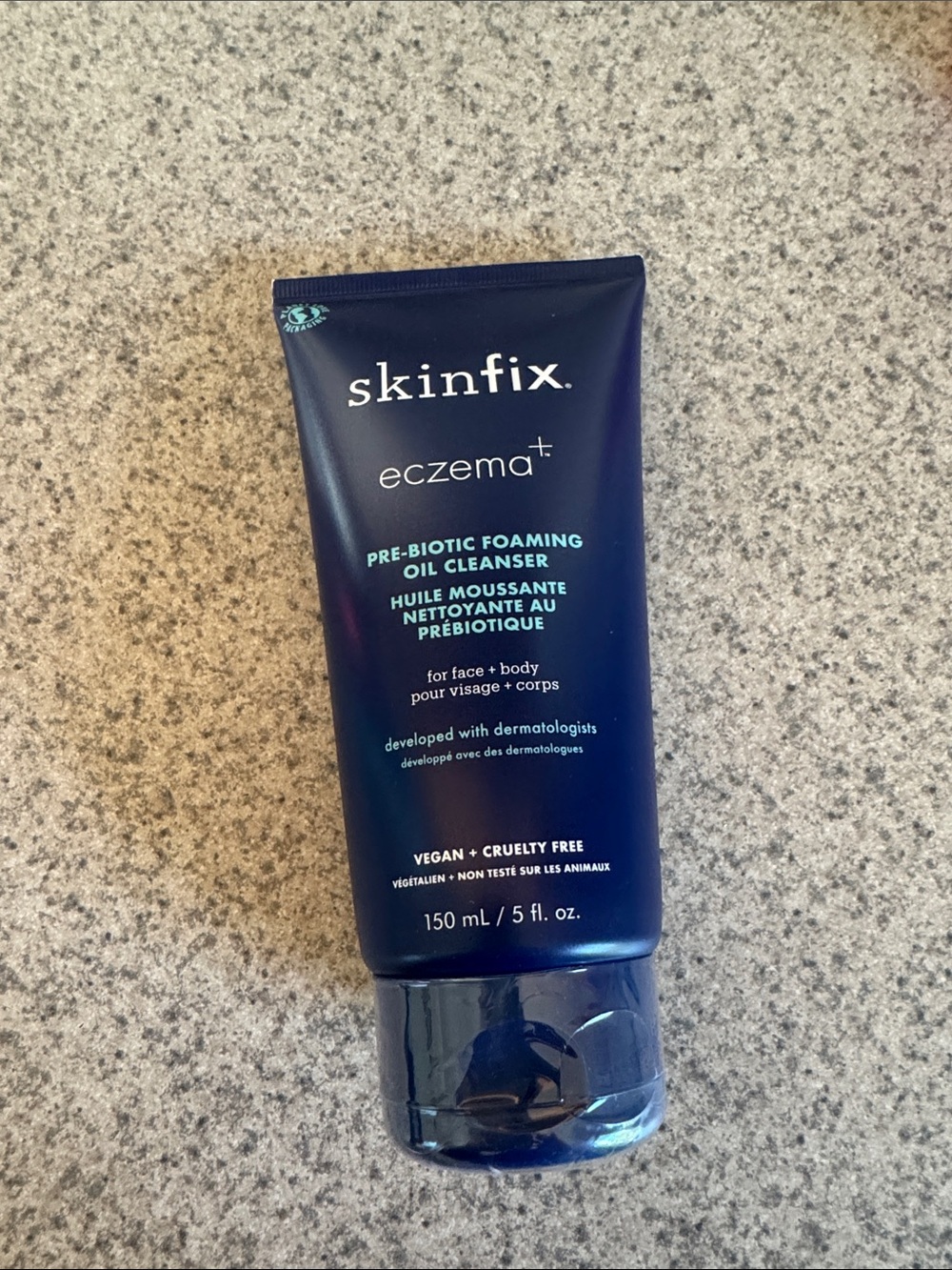 Skinfix Eczema+ Pre-Biotic Foaming Oil Cleanser — Navy